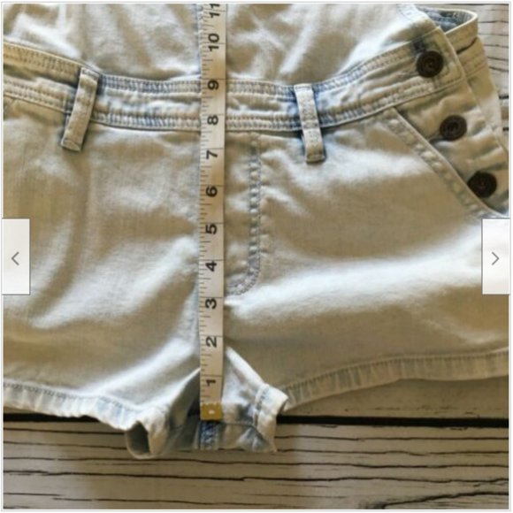 Bullhead Denim Co. Overall Shorts Womens Light Wash Faded Pockets - Picture 7 of 8